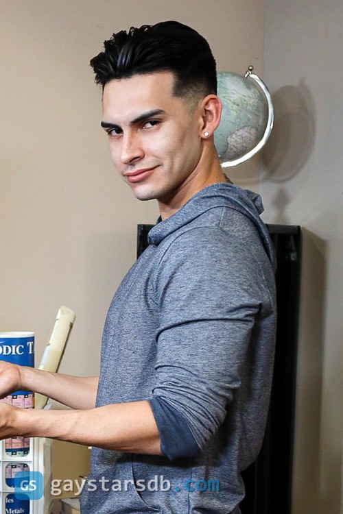 Aaron Perez