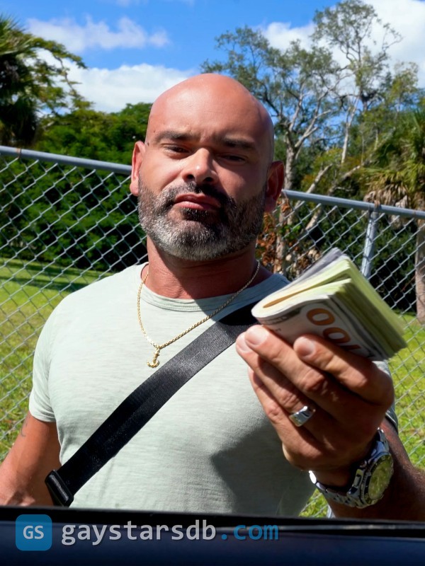 Alejandro Vega