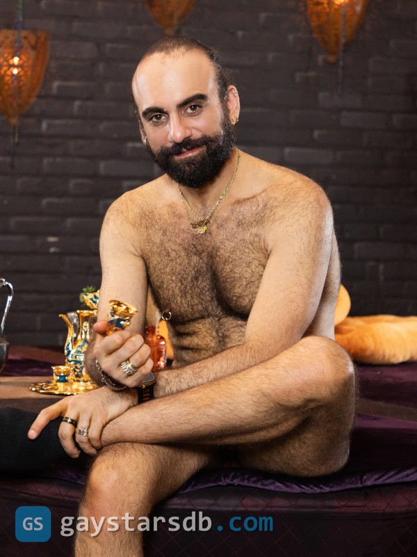 Elio Knight