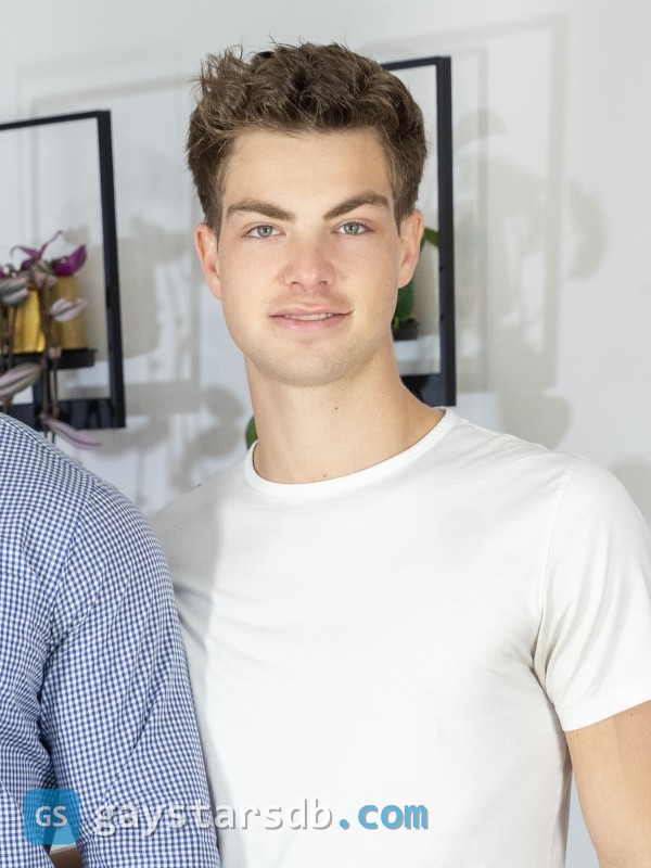 Oliver Carter