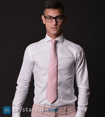 Robby Barrera