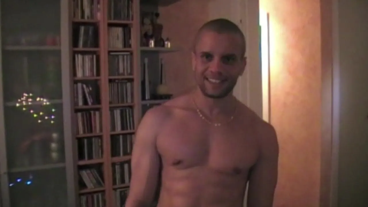 Sex tape fucked by straight muscle boy curious
