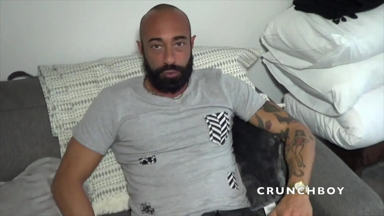 Kosmin fucked bareback by the xxl cock of Gianni Maggio rough