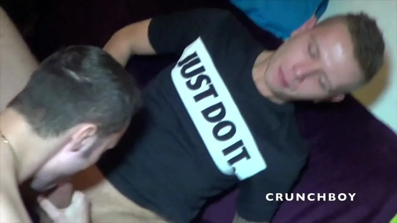 Kosmin fucked bareback by Oscar Wood