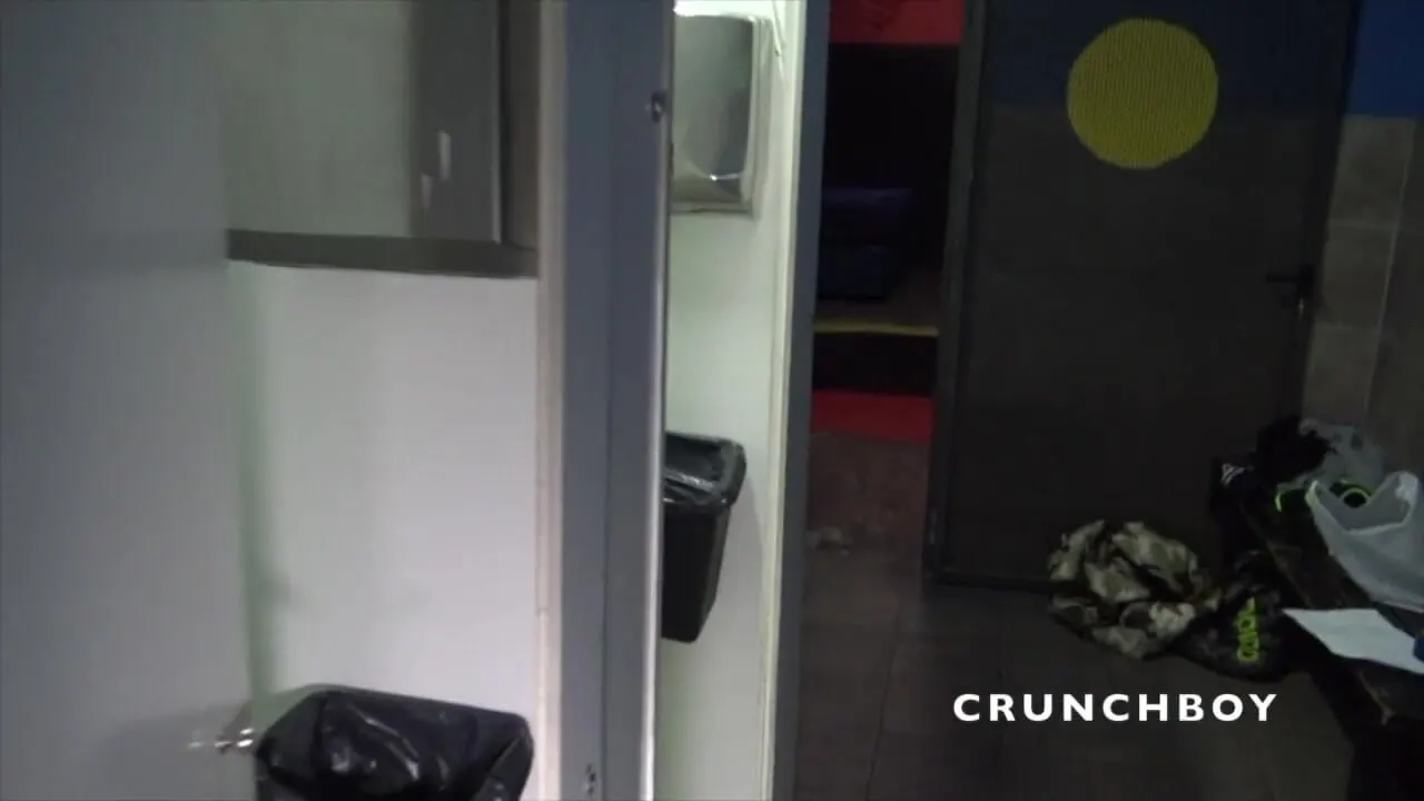 Leo Grin fucked raw by straight boy curious magic javi