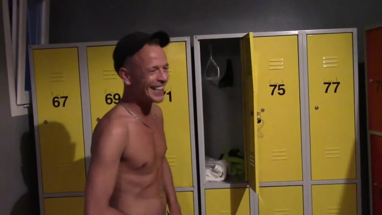 crampied in sneekaer by straight boy scally lad in jogigng in locker room