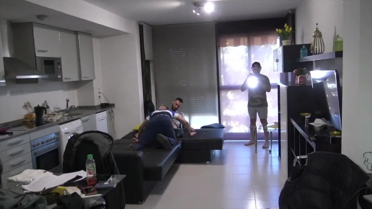 Angel Cruz fucked bareback by Koldo Goran