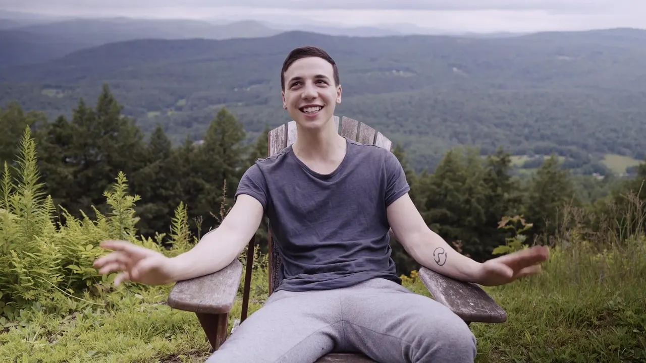 Behind the Scenes Troye Jacobs