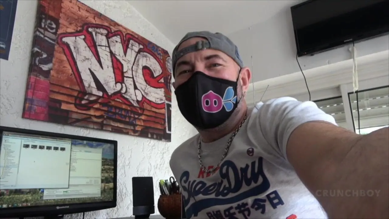 Noe Santoro fucked raw by Stepdaddy Leo Freero