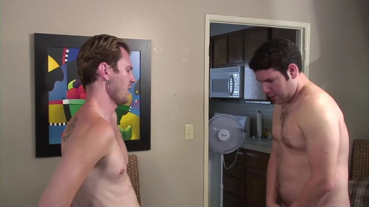 Guy gets his butt hole plowed by big dick