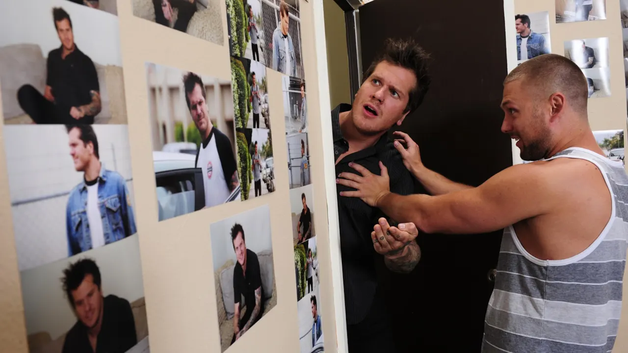 Psycho Roommate