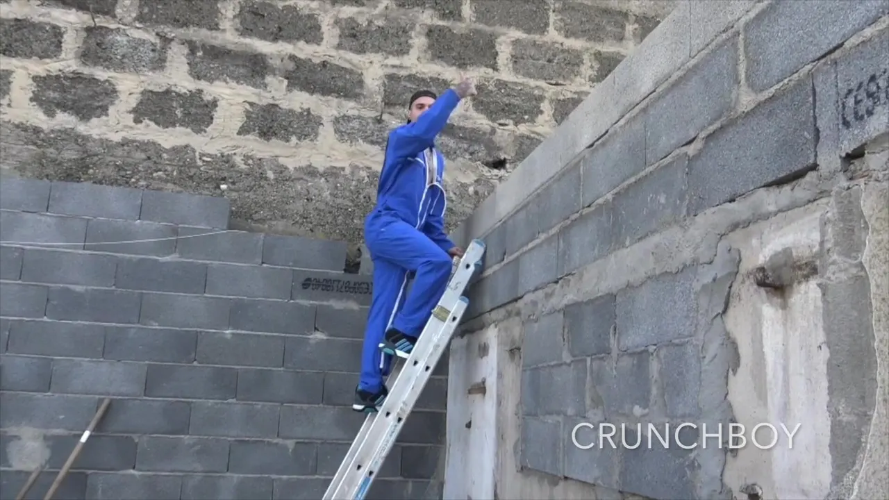 2473 Young Straight Worker Fucked Outdoor by Collegue