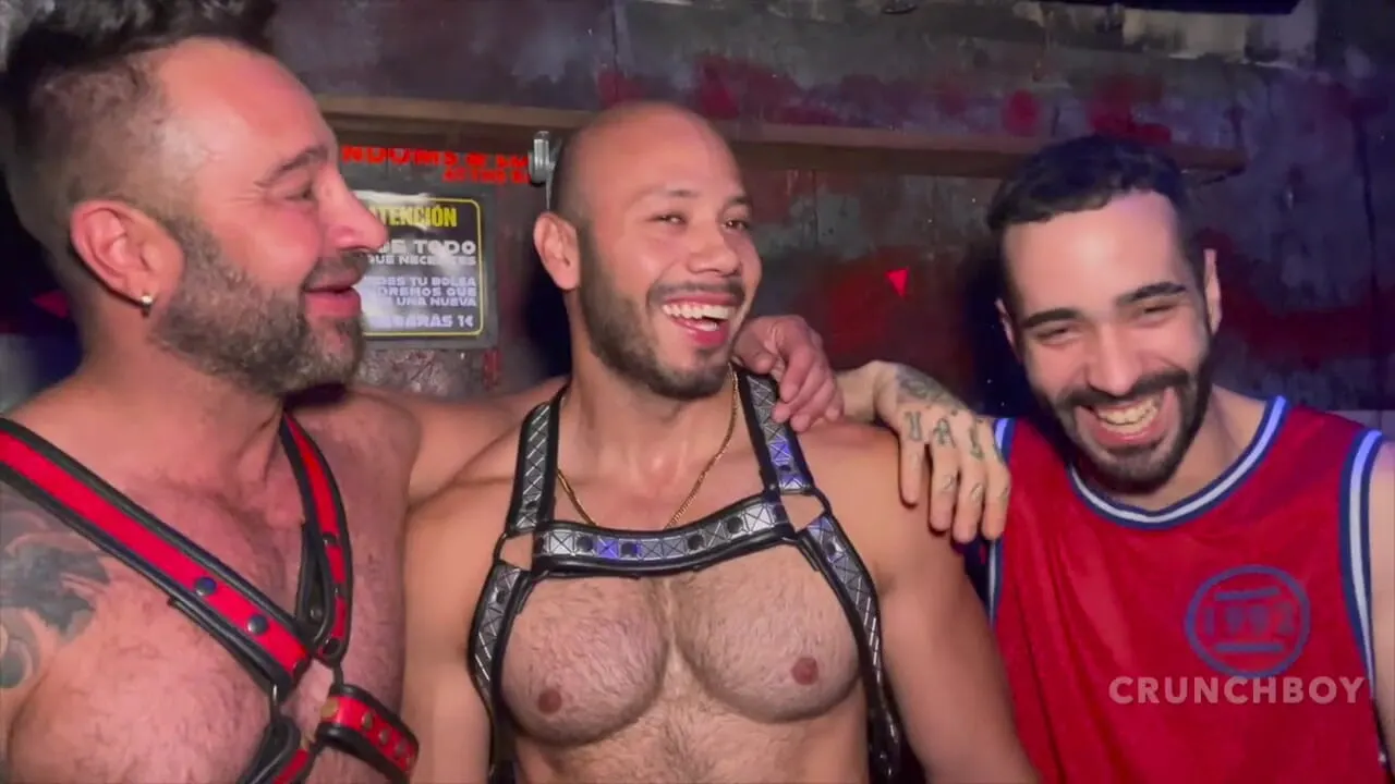Martin Mazza fucked raw by Fernando top Latino